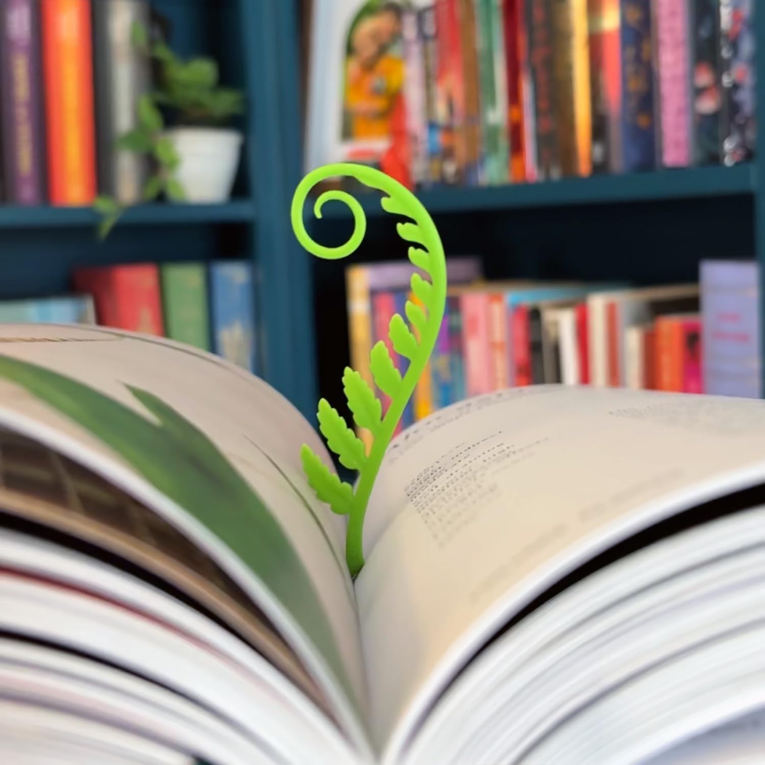 Fred and Friends Little Green Bookmarks 5 71R6aRRq bL. AC SL1500 - northernschoolofshiatsu.co.uk