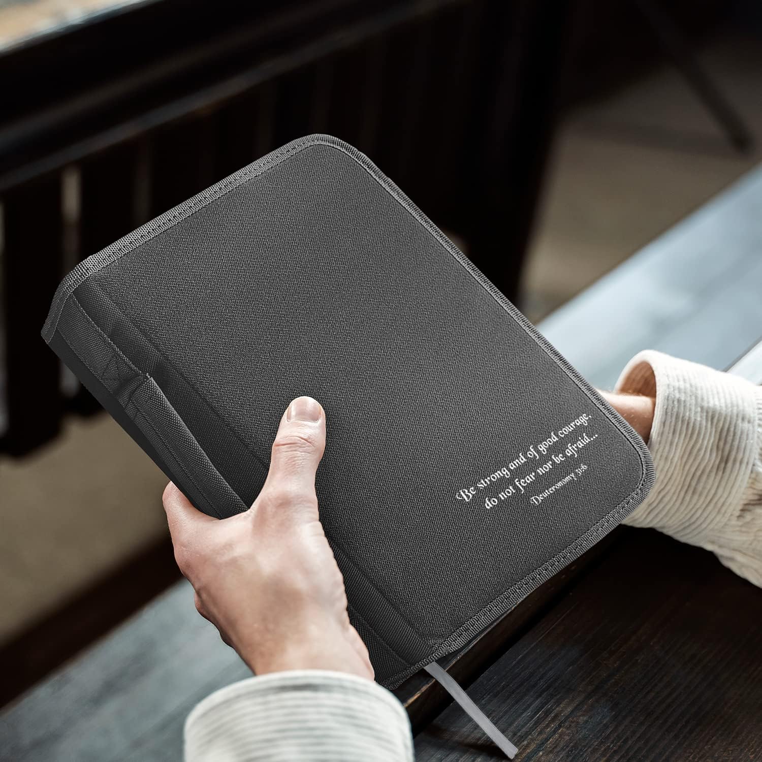 DEHITE Bible Cover Case for Women – Bible Carrying Bags Medium & Large Sizes – Pen Slots – Premium Fabric 6 71aVVwqRoNL. AC SL1500 - northernschoolofshiatsu.co.uk