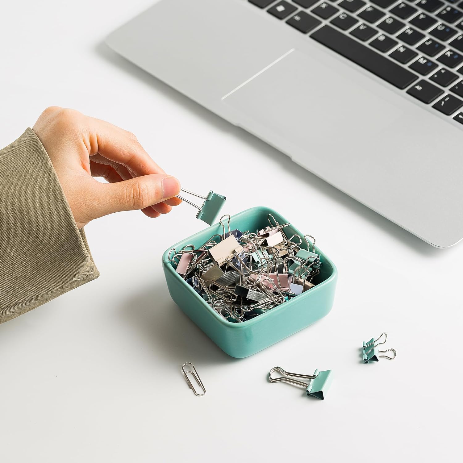 Ceramic Paper Clip Holder for Desk - Cute Binder Holder - Paperclip Dispenser Organizer - Office Paper Clips - Blue 3 81Lp5zjcPlL. AC SL1500 - northernschoolofshiatsu.co.uk
